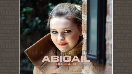 Abigail Breslin 11 - wallpaper, people, abigail breslin, celebrity