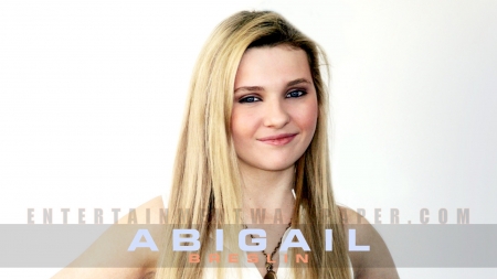 Abigail Breslin 12 - wallpaper, people, abigail breslin, celebrity