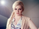 Abigail Breslin 28