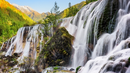 Pearl Shoal Waterfall,China