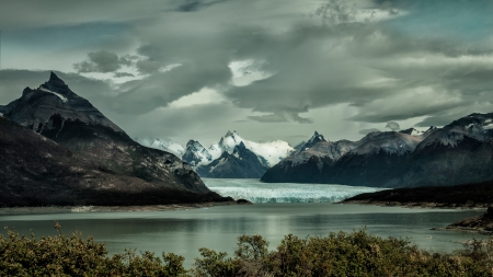 Mountain range - patagonia, ice, lake, trees, argentina