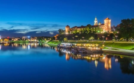 Krakow at Blue Hour - river, castle, krakow, vistula, poland