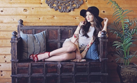 Kelli Berglund02 - beauty, fun, actress, people, cool, celebrity, model, kelli berglund