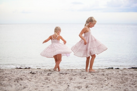 Little girl - dainty, pretty, summer, pink, sand, pure, leg, child, fair, two, princess, face, nice, bonny, kid, childhood, Dancing, beauty, baby, Hair, Belle, comely, white, 2 girls, cute, wallpaper, people, beach, blonde, sky, DesktopNexus, sightly, beautiful, photography, sea, girl, lovely, sweet, barefoot, little, adorable, feet