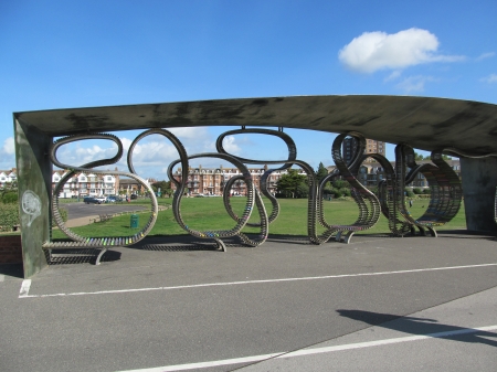 Seafront Sculptured Seating - sculpture, seating, uk, seafronts, littlehampton, sussex