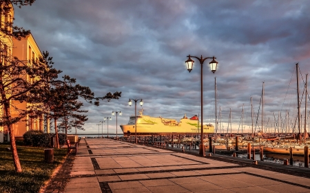 Harbor Promenade in Rostock - promenade, Germany, lanterns, ship, sailboats