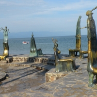 Bench Sculptures in Mexico