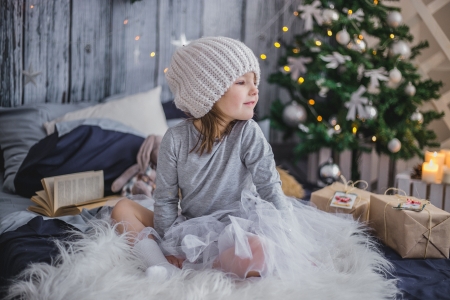 Little Girl - girl, hat, winter, smile, dress