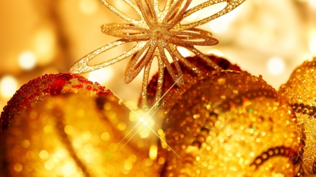 Gold Christmas - star, balls, gold, light, holiday, glitter, New Year, Christms, decorations