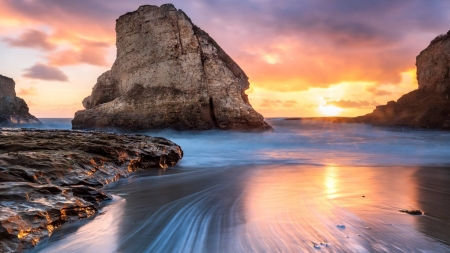 Shark tooth beach - cool, fun, sunset, ocean, nature, mountain