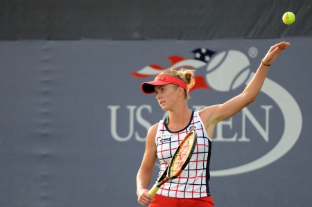 Elina Svitolina - woman, sports, elina svitolina, ukraine, female, girl, eli, us open, ball, fameli, elinasvitolina, sport, tennis, ukrainian