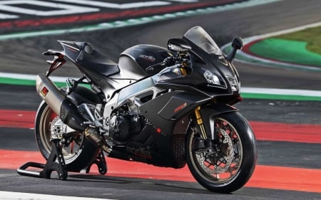 2019 Aprilia RSV4 1100 Factory - vehicles, side view, aprilia, aprilia rsv4 1100, motorcycles