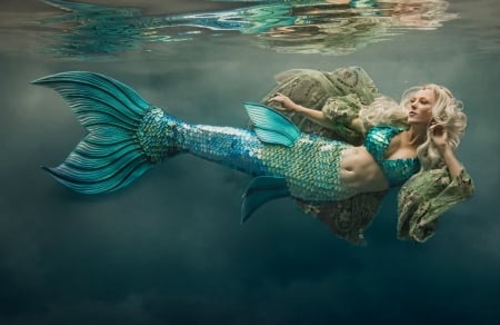 Glam Mermaid