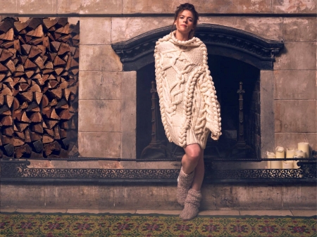 Rose Leslie - actress, slippers, fireplace, leslie, wallpaper, rose, sweater, model, beautiful, 2019, rose leslie