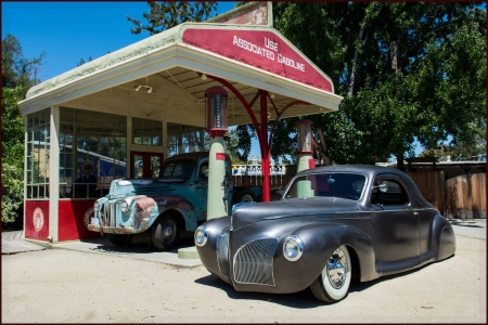 1939 Lincoln Zephyr - old, car, lowrider, gas station