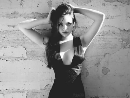 India Eisley - india, sexy, actress, black white, wallpaper, model, india eisley, eisley, beautiful, 2019, dress