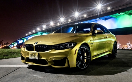 2018 BMW M4 - bmw m4, car, green cars, bmw, 2018 BMW M4, side view, vehicle