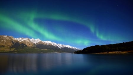 Northern lights - sky, lake, night, green, aurora