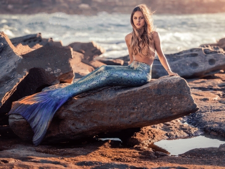 Isabelle Cornish - cornish, wallpaper, 2019, isabelle, model, beautiful, actress, beach, ocean, isabelle cornish, mermaid, sexy