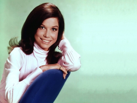 Mary Tyler Moore - dancer, beautiful, slacks, actress, Mary Tyler Moore, smile, blouse, Mary, Moore, model, 2019, wallpaper