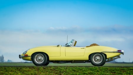 1966 Jaguar XKE Roadster - sports, xke, yellow, roadster, old-timer, cars, jaguar