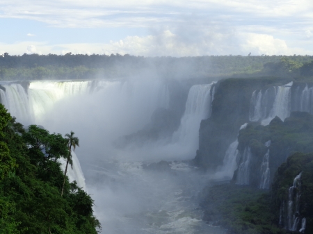 IGUACU FALLS - ARGENTINA, BRAZILIA, FALLS, IGUACU