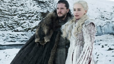 Game of Thrones 2011 - - game of thrones, actor, tv series, daenerys targaryen, Emilia Clarke, Kit Harington, actress, jon snow, couple