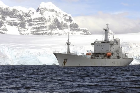 WORLD OF WARSHIPS HMS Scott Survey and  Ice Patrol Ship - large land mass behind, ice patrol, orange coloured life boats, falklands