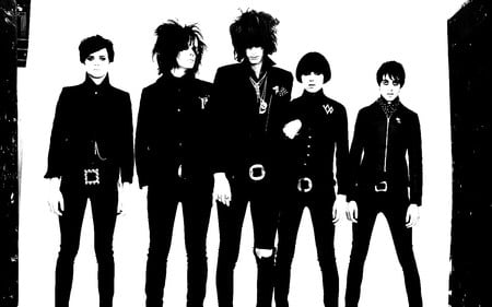 The Horrors - skinny, rock, indie, joshua von grimm, horrors, farris badwin