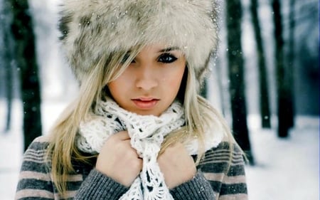 Winter Women - winter, woman, trees, snow