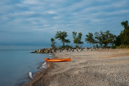 Boat on the lake