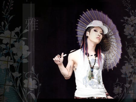 Mr. Controversy himself - parasol, j-rock, neo visualism, miyavi, guitarist