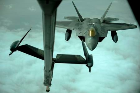 F22A - f22a, airal refuel