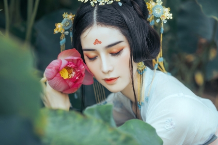 Beauty - woman, girl, frumusete, asian, model, face, lotus, red, green, flower