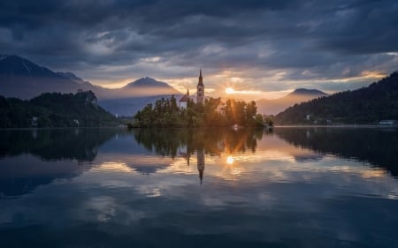 Lake Bled in Slovenia - sunbeams, slovenia, lake, church, reflection, bled