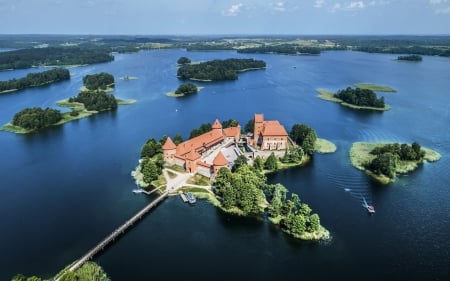 Trakai Castle, Lithuania - lake, lithuania, castle, island