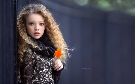 Little Girl - girl, sheet, look, portrait