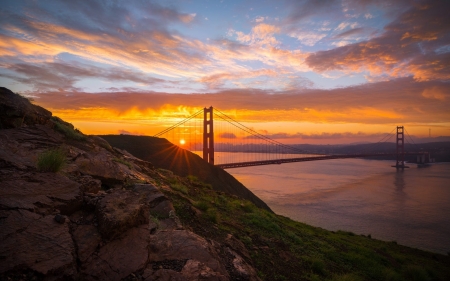 Golden Gate Bridge - sunbeams, clouds, america, sunset, bridge