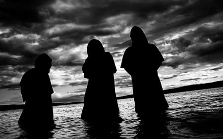 Devil Men - clouds, water, devil, black and white, frodo