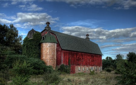 Old Farmhouse - widescreen, house, ranch, wds, farm