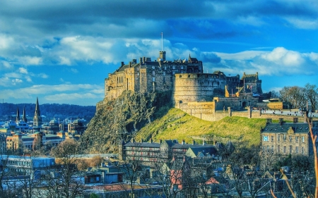 Edinburgh Castle, Scotland - hill, clouds, city, houses, sky, building