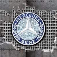 Cracked steel Mercedes Logo-2