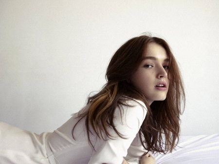 Maddison Brown - 2019, actress, australian, beautiful, brown, dress, hair, hot, maddison, maddison brown, model, wallpaper, white