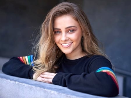 Josephine Langford - Josephine Langford, beautiful, hot, sweater, Australian, hair, actress, smile, Langford, Josephine, model, face, 2019, wallpaper