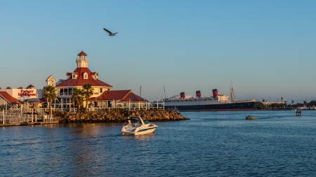 Coast of the USA - usa, piers, marina, nature, coast, beach, ship, bay