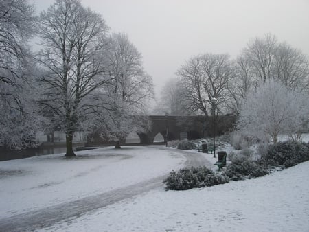 Thames River, Windsor England - snow, ice