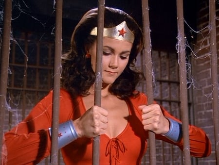 Wonder Woman Bending Bars - bending bar, Lynda Carter, Wonder Woman, jail, bars, WW