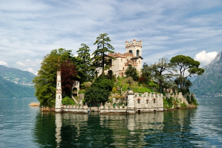 Island of Loreto Castle - island, trees, italy, castle