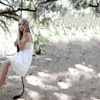 Grace Van Dien