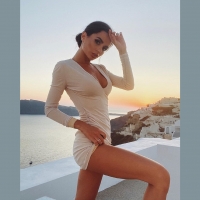 Ekaterina Zueva as a brunette